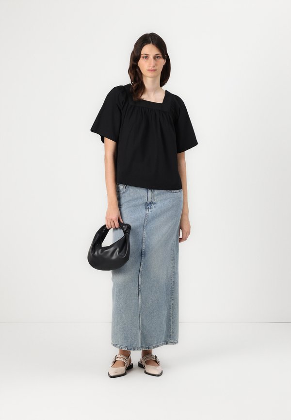 VIJUNE SQUARE NECK - Blouse2