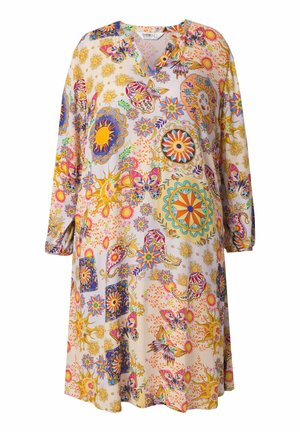 Langærmet knælængde kjole med farverige mønstre af sol, sommerfugl, blomst og geometriske figurer på en lys baggrund.
