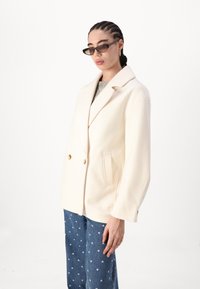 Gina Tricot Casaco curto - offwhite