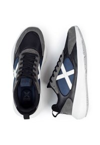 MUNICH UNISEX czarny