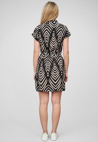 Cloud 5ive MIT TURN-UP ÄRMEL 
 - Rochie de zi - black