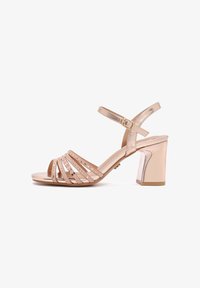 Sélectionné, rose gold