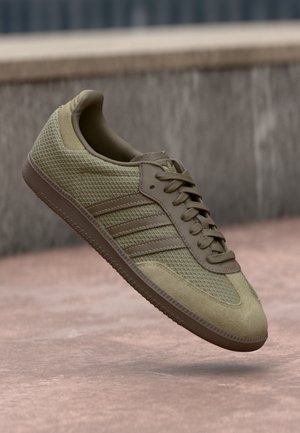 SAMBA OG UNISEX - Baskets basses - orbit green/cargo brown