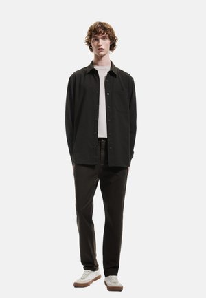Pantalones chinos - brown