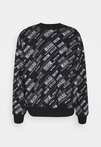 Černá mikina s opakovaným bílým textovým vzorem. Rybáři na rukávech a spodním lemu, kulatý výstřih, měkká textura, ležérní styl.