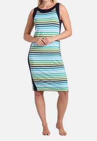 Abito senza maniche a righe in azzurro chiaro, verde e blu navy. Realizzato in tessuto morbido con una silhouette aderente e dettagli accentuati sui lati.