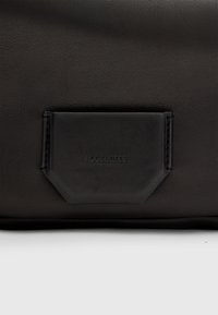 AllSaints MADEA SHOULDER BAG - Taška cez plece - black