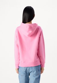 GANT ARCHIVE SHIELD HOODIE - Sweater - candy pink