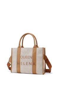 Borsa a tracolla in tela con accenti in pelle marrone, doppi manici e tracolla regolabile. Presenta la scritta stampata "QUEEN HELENA" in marrone.