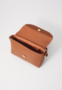 Anna Field LEATHER - Torba čez telo - cognac