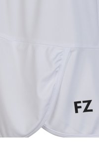Valkoinen urheilupaita, jossa on sileä kuviointi. Paitassa on musta "FZ"-logo ja käännetyt helmat. Valmistettu kevyestä ja hengittävästä kankaasta.
