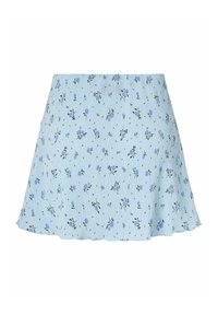 Mini-jupe plissée bleu clair avec petit imprimé floral violet et feuilles vertes discrètes, ourlet évasé.