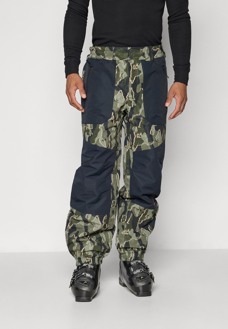 Columbia CORESHOT™ PRINTED PANT - Slēpošanas bikses - greenscape/treebark/black