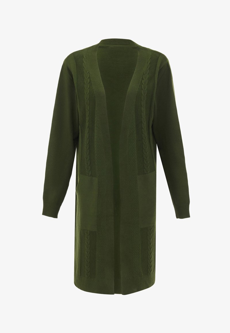 Cárdigan largo verde oliva con frente abierto, que presenta patrones de punto trenzado texturizado a lo largo de los lados y dos bolsillos frontales.