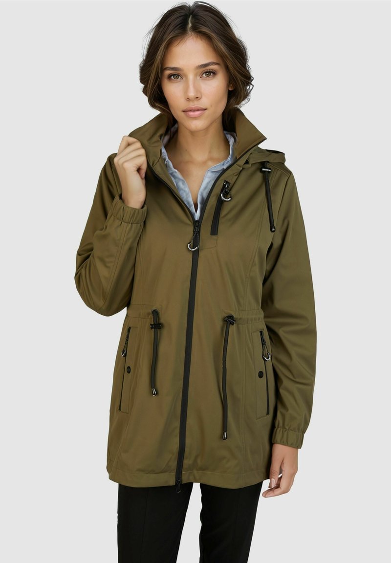 Olivegrüner, leichter Anorak mit Reißverschluss vorne, Kordelzugkapuze, zwei Fronttaschen und schwarzen Akzenten. Bietet eine glatte Textur.