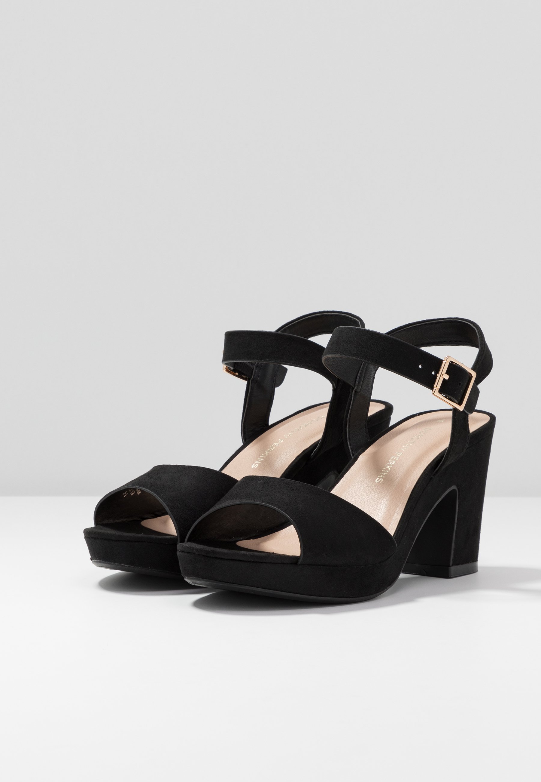 RHONDA NOTCH WEDGE Sandaletter black RHONDA NOTCH WEDGE Sandaletter black