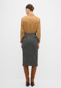 adL Pouzdrová sukně - anthracite