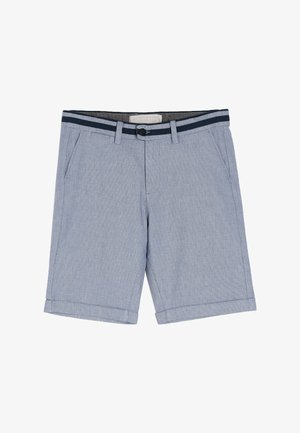 Jasnoniebieskie wplecione szorty z ciemnym paskiem, wyposażone w dwie przednie kieszenie i złożony dół dla schludnego wykończenia.