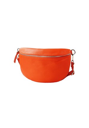 Runde, orangefarbene Lederhandtasche mit einer strukturierten Oberfläche, ausgestattet mit einem silbernen Reißverschluss und einem verstellbaren Trageriemen. Einfaches Design und kompakte Form.