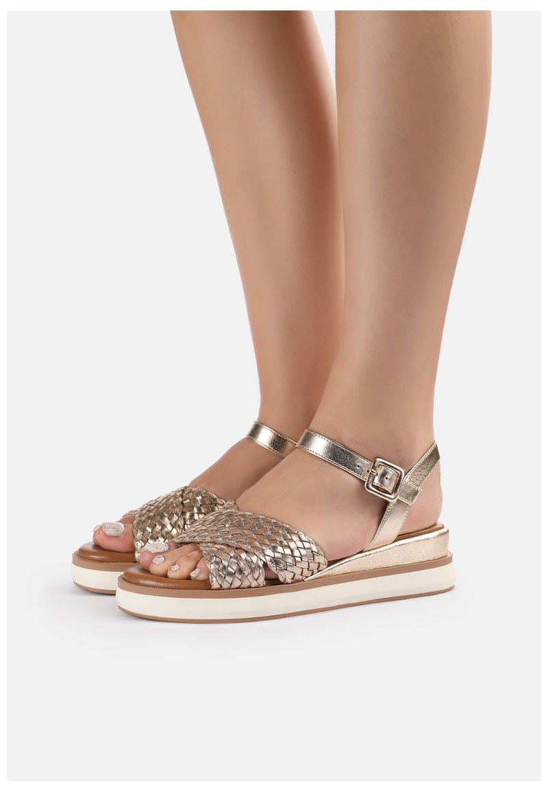 sandales inuovo solde