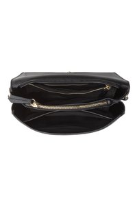 Sac à main en cuir noir avec des zips dorés. Comprend plusieurs compartiments, une texture lisse et une forme structurée pour une meilleure organisation.