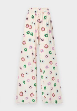 Wijdvallende broeken van crèmekleurige stof, met een bloemenpatroon in roze, groen, bruin en blauwe accenten. Elastische tailleband voor comfort.