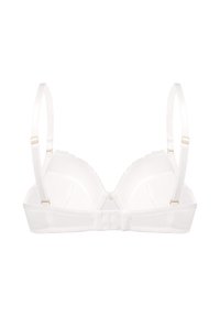 Biała brassiere z wyjmowanymi wkładkami, regulowanymi ramiączkami, falbaniastymi brzegami i zapinaniem na trzy haki z tyłu. Wykonana z gładkiego, lekkiego materiału.