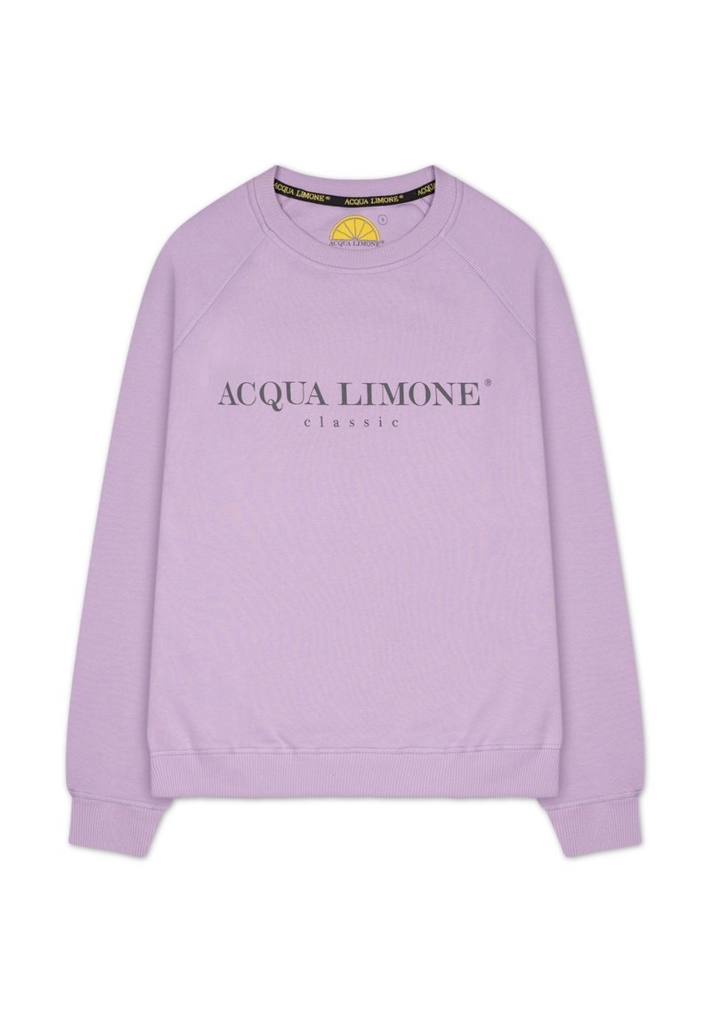 Lila sweatshirt med rund halsringning, ribbade muddar och fåll, samt framsidan med trycket "ACQUA LIMONE classic" i mörkgrått. Slät tygtextur.