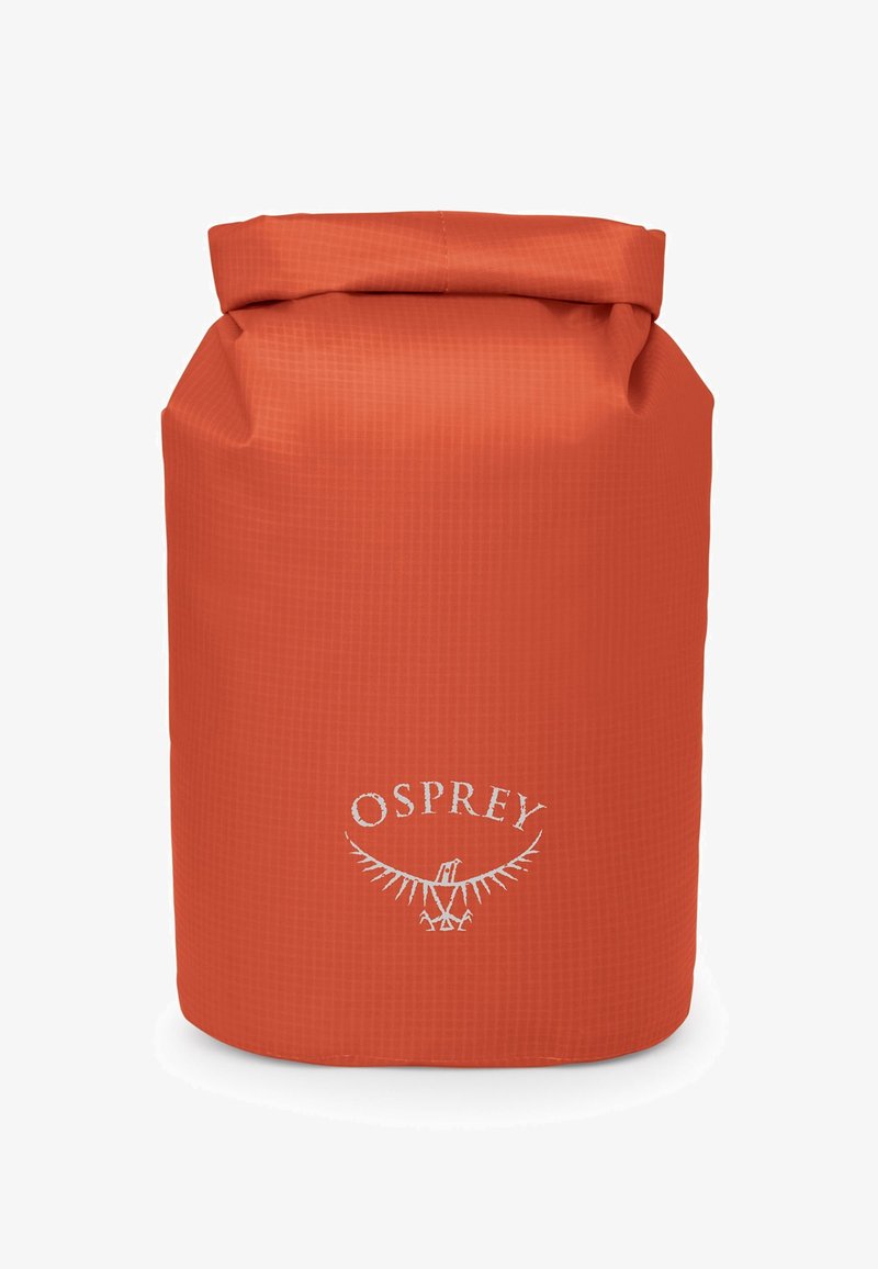 Sacca impermeabile Osprey in un vivace arancione, caratterizzata da una superficie testurizzata, chiusura roll-top e un logo bianco alla base.