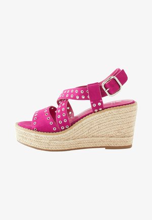 FOREVER COMFORT EYELET DETAIL REGULAR FIT - Platform sandals - pink