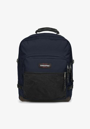 Zaino Eastpak blu navy con manico superiore, tasca frontale in rete e tessuto resistente. Caratterizzato da cerniere e spallacci regolabili.