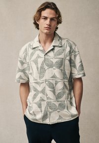 Next - TEXTURED SHORT SLEEVE - Hemd - grey white Thumbnail-Bild 1