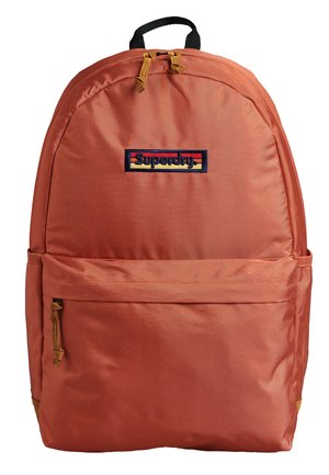 EASTPAK SMALLKER PAK’R N°1 SUR LE MARCHE