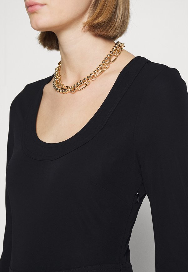 DIANE - Jersey dress - schwarz3