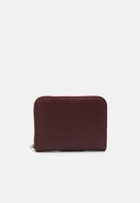 Calvin Klein EMBOSSED LOGO ZIP WALLET - Denarnica - oxblood
