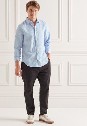 Camicia slim fit in popeline di cotone stretch rigato