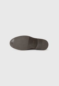 Calvin Klein ESS - Zapatos de vestir con cordones - brown