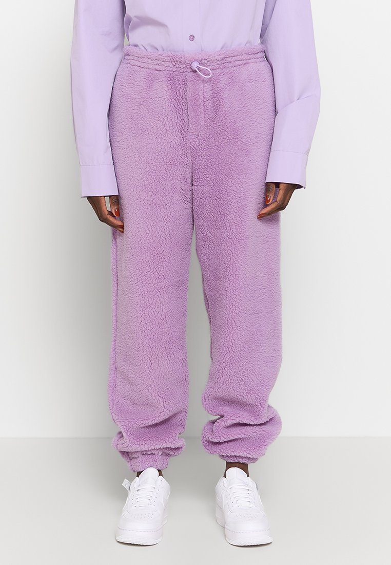 PANGAIA Trainingsbroek lila PANGAIA Trainingsbroek lila