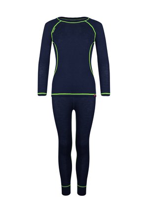 SET - Base layer - navyviper green