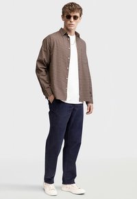 Redefined Rebel JOEY PANTS REGULAR FIT - Kelnės - navy