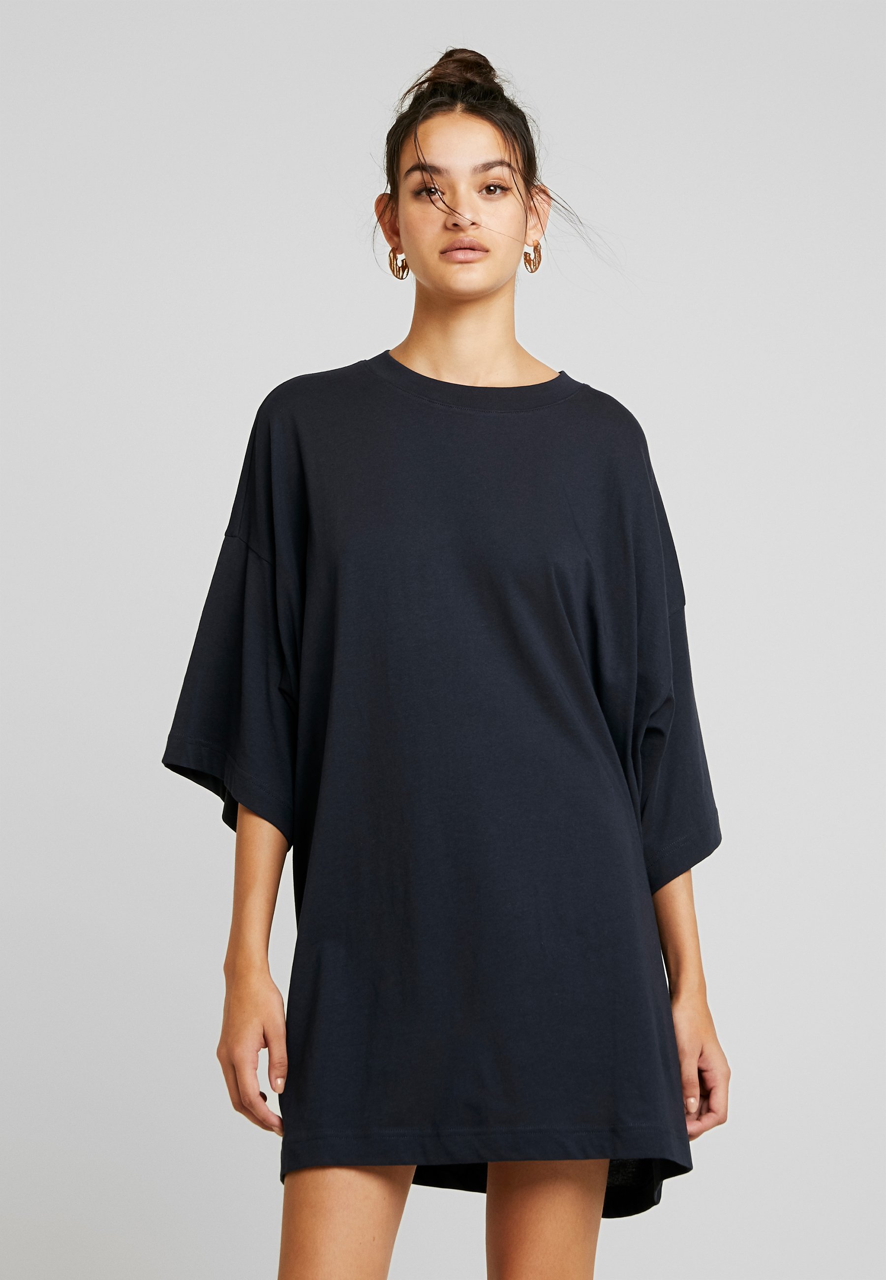 Weekday HUGE Jerseykjole dark navy Zalando.no Weekday HUGE DRESS - Jerseykjole - black