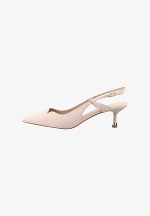 Décolleté slingback in camoscio beige con punta a punta, tacco basso kitten, cinturino regolabile con fibbia e tagli aperti sui lati.