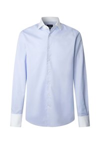 Jasnoniebieska koszula męska z białym kołnierzykiem i mankietami, zapinana na guziki z przodu, z długimi rękawami i dopasowanym krojem.