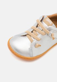 Thumbnail Image 6