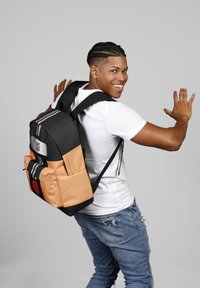 Karactermania NARUTO HIGH - Schooltas - naruto orange-black