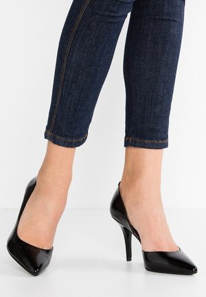 High Heel Pumps - black