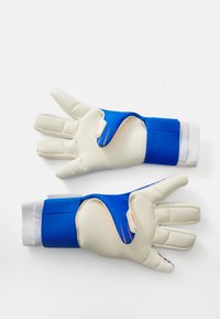 Målvaktsbollar med en vit latexhandflata, blå tygbacking och elastiskt handledsstöd. Har greppförstärkande texturer och sömmar.