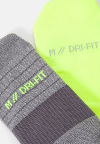 Nike Performance UNISEX 2 PACK - Meias desportivas - smoke grey/smoke grey(volt)/volt(lt smoke grey)
