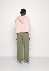 Nike Sportswear HOODIE - Džemperis ar kapuci - arctic orange/white