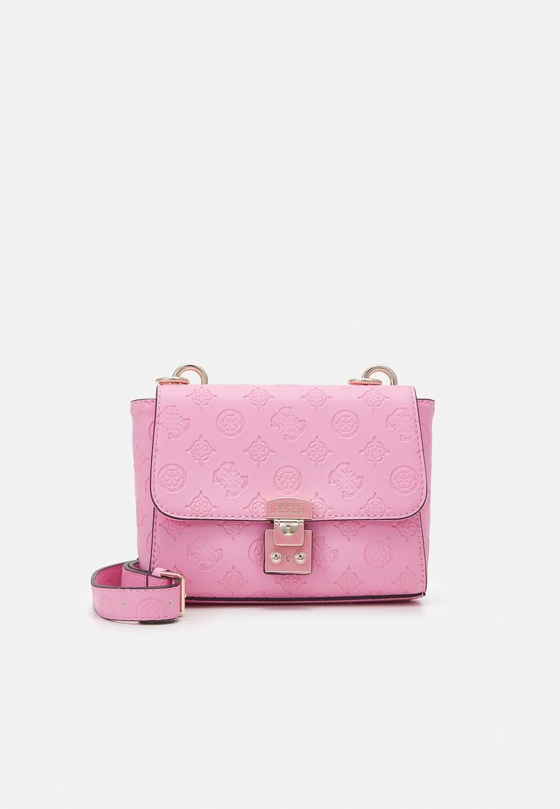 Borsa a tracolla in ecopelle rosa con motivi a logo in rilievo, chiusura a patta magnetica, hardware color oro e tracolla removibile.